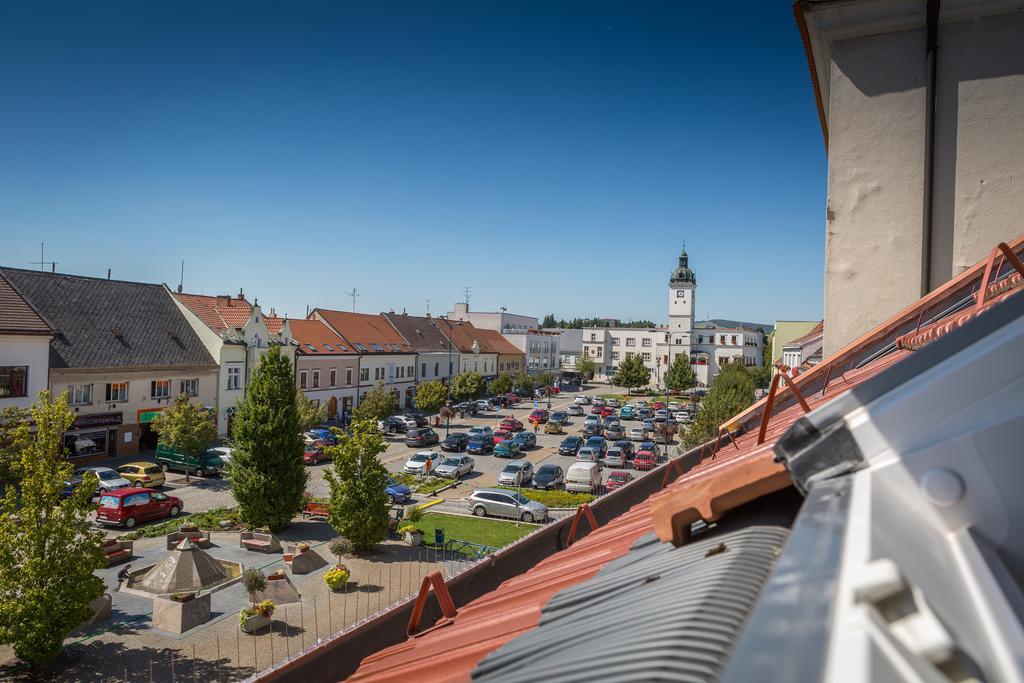 Penzion Longus Kyjov  Kültér fotó